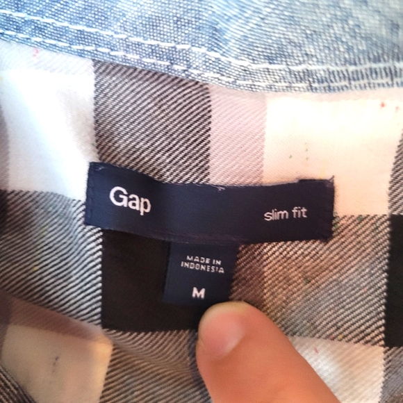 GAP mens check button down shirt size medium - Picture 3 of 4